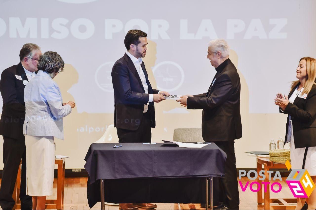 El candidato presidencial de Movimiento Ciudadano, Jorge Álvarez Máynez firmó serie de compromisos destinados a promover la paz y la seguridad en México. Foto: Com Soc./Jorge Álvarez