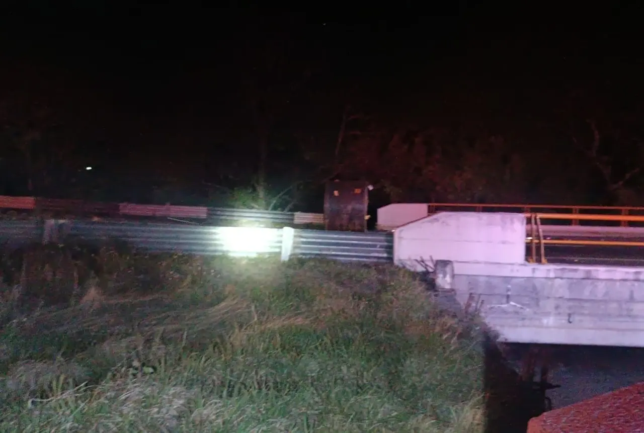 A pesar de la magnitud del accidente, no hubo lesionados. Foto: Al Día N.L.