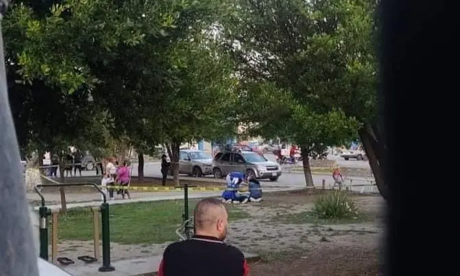 El hecho se registró en la avenida San Fernando y la calle Valdo, en la colonia Valle de Santa María, en Pesquería. Foto: Especial.