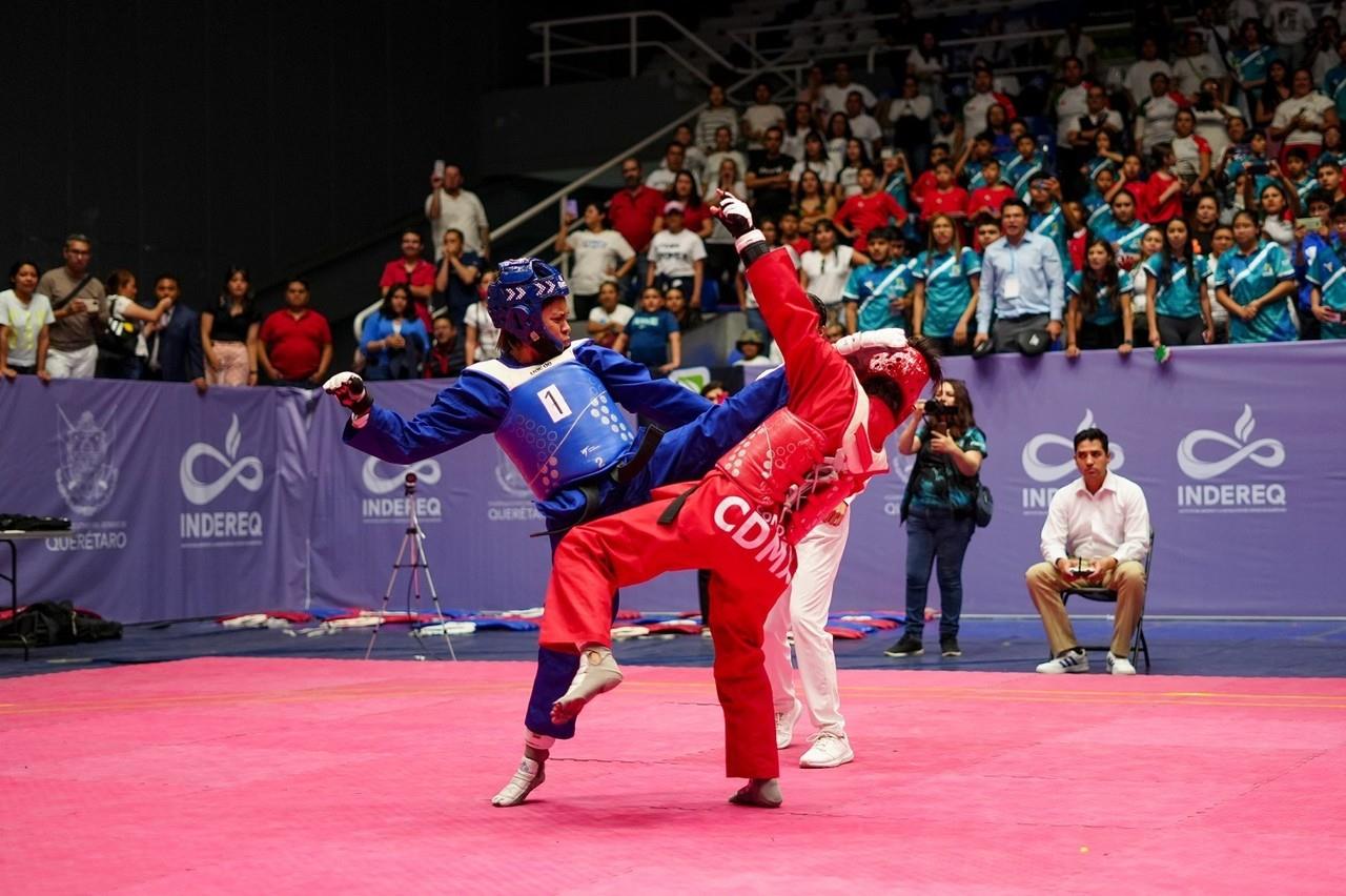 Logra delegación mexiquense el primer lugar del Selectivo de la Región IV de Taekwondo. Imagen: GEM