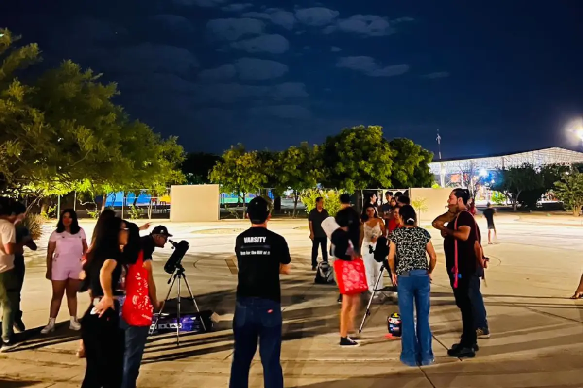 Mapean los cielos de BCS para identificar la oscuridad. Foto: Facebook / Sociedad astronómica MIRA