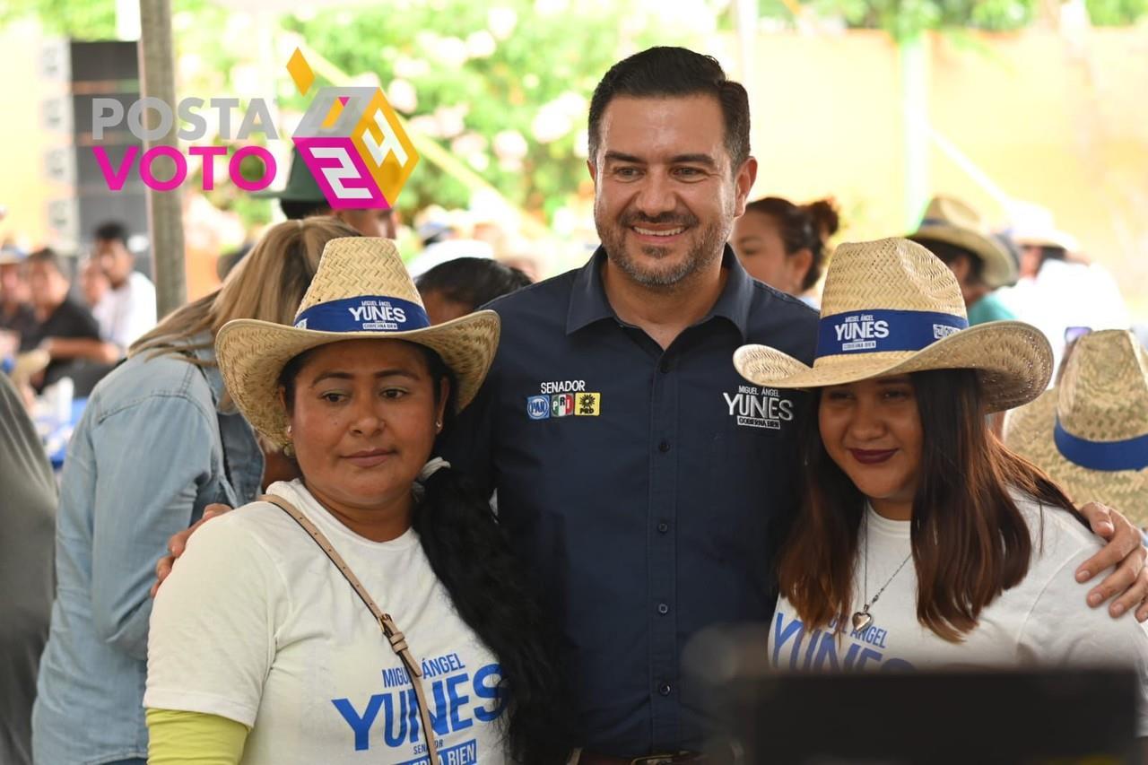 Miguel Ángel Yunes Márquez, candidato al senado por Fuerza y Corazón por Veracruz, denuncia la crisis del sistema de salud Foto: Rosalinda Morales