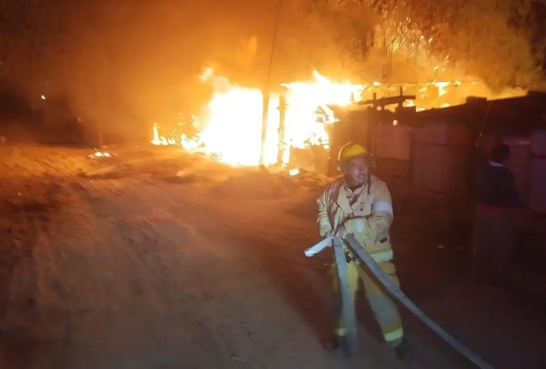 De momento se desconoce cuál fue la causa que originó el incendio. Foto: PCNL.