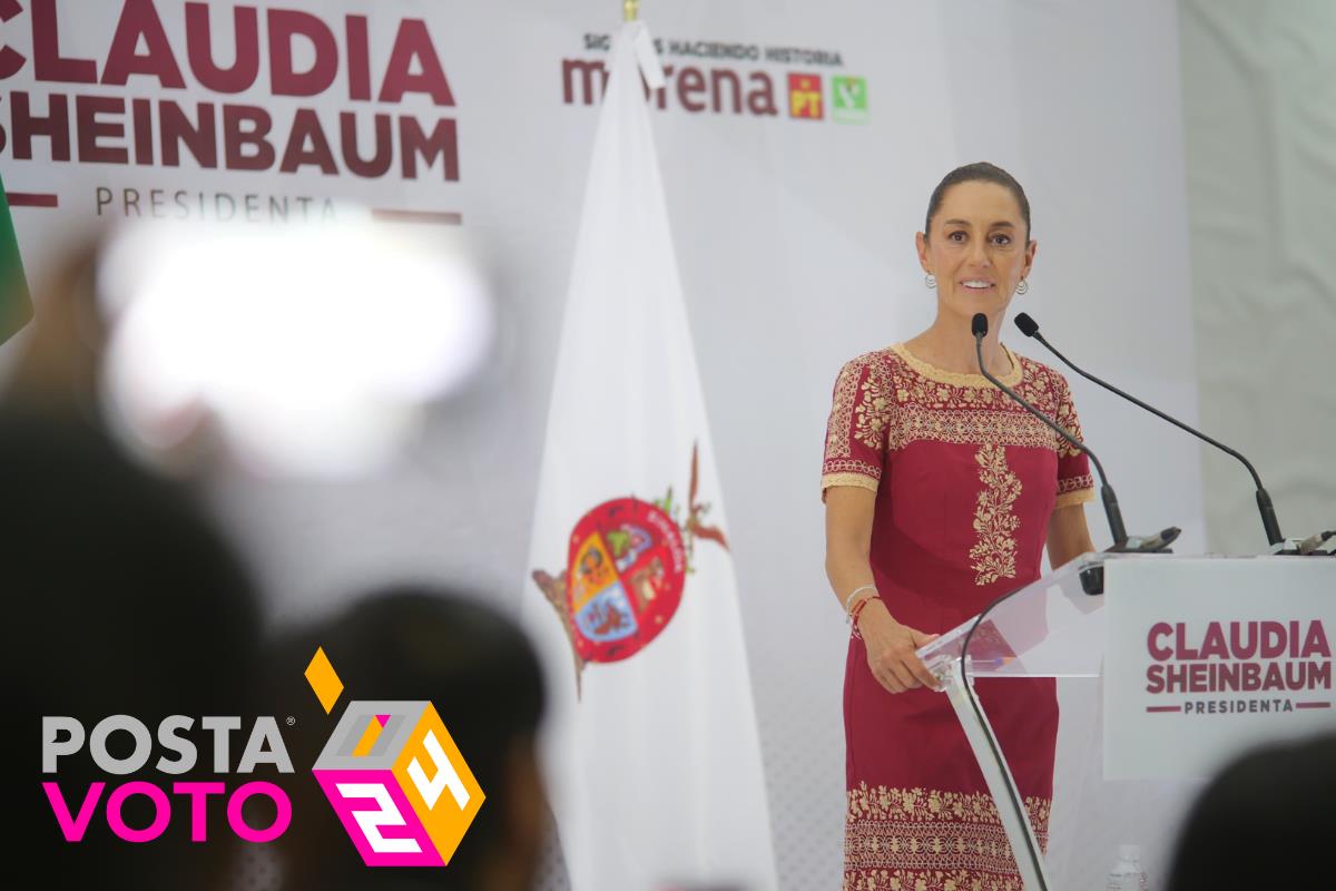 Claudia Sheinbaum, candidata presidencial de la coalición Sigamos Haciendo Historia, durante su llegada a Los Mochis, Sinaloa, dirigiéndose a los simpatizantes que se reunieron. Foto: Equipo de campaña Claudia Sheinbaum