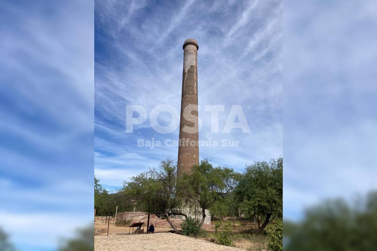 Chimenea La Ramona en el pueblo de El Triunfo. Foto: Florencio Banda / POSTA BCS