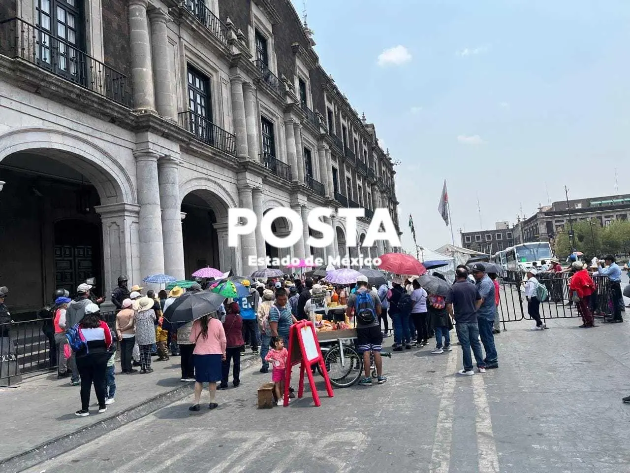 El tránsito vehicular fue afectado sobre la calle de Lerdo de Tejada. Imagen: POSTA