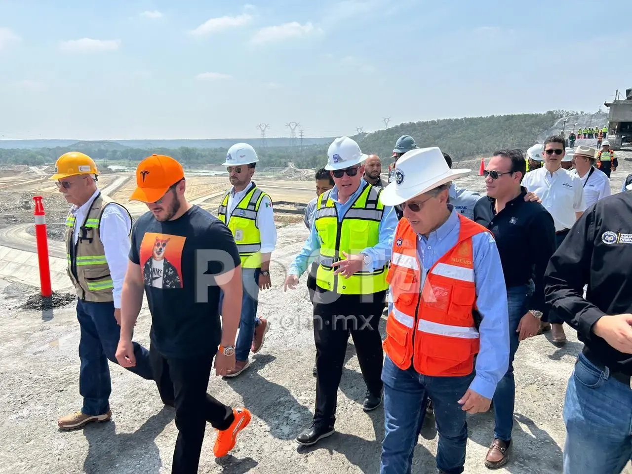 El Gobernador Samuel García y el titular de Agua y Drenaje, Juan Ignacio Barragán en la Presa Libertad. Foto: Jorge López