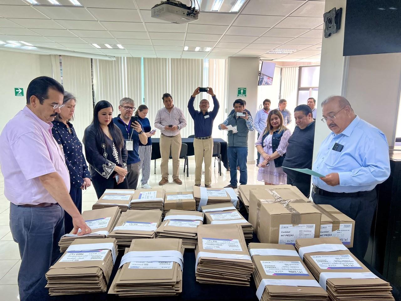 Supervisan número de boletas para Voto Anticipado en Edomex. Imagen: IEEM