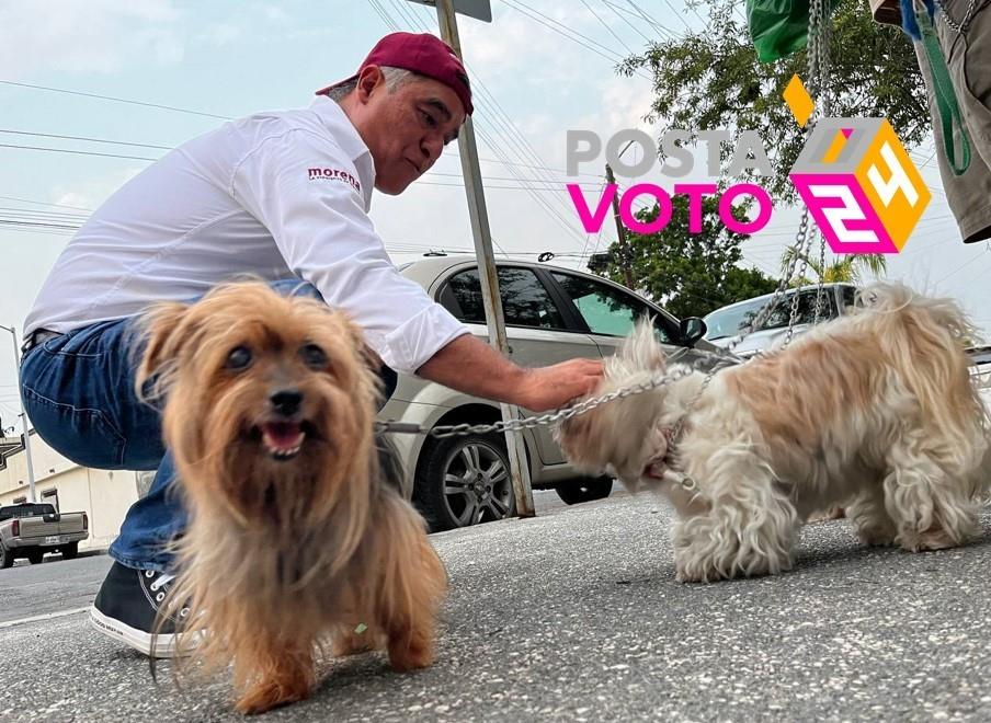 Víctor David Guerrero, impulsará el control municipal de Mascotas, de ganar las elecciones del 2 de junio. Foto. Víctor David Guerrero