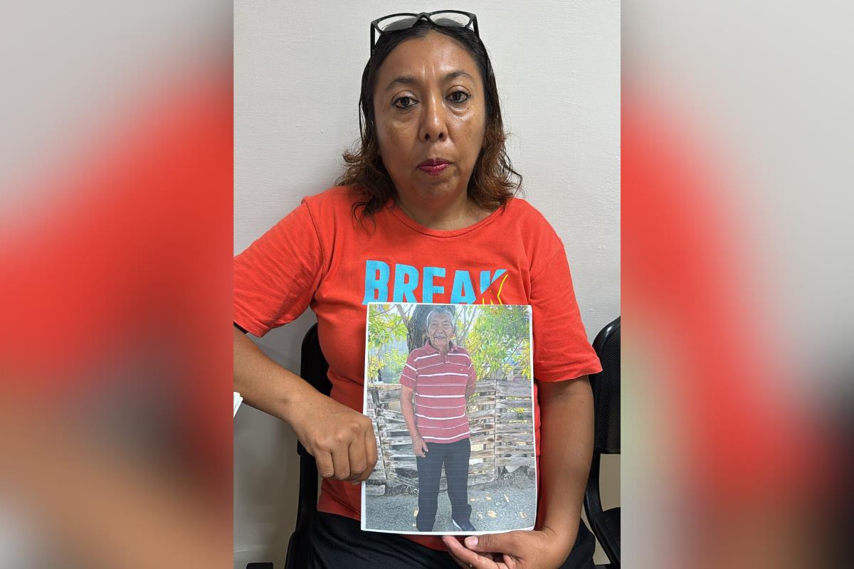 Carmen González busca a su padre Sr. Salomé González Ávila, quien fue visto por última vez el pasado 10 de mayo en Ciudad Madero, Tamaulipas. Foto: Axel Hassel