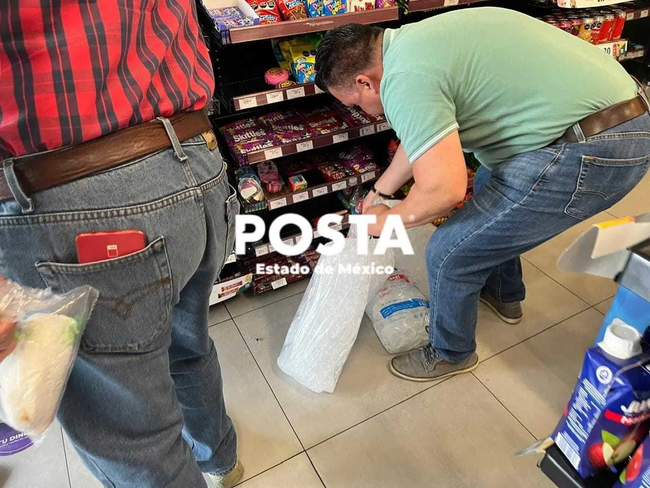 Los clientes reportaron que para la compra de hielo visitan aproximadamente cinco tiendas. Imagen: POSTA