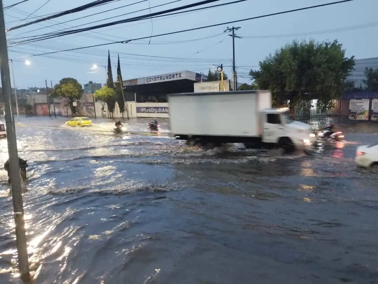 Las inundaciones han causado afectaciones viales en los municipios. Imagen: GEM