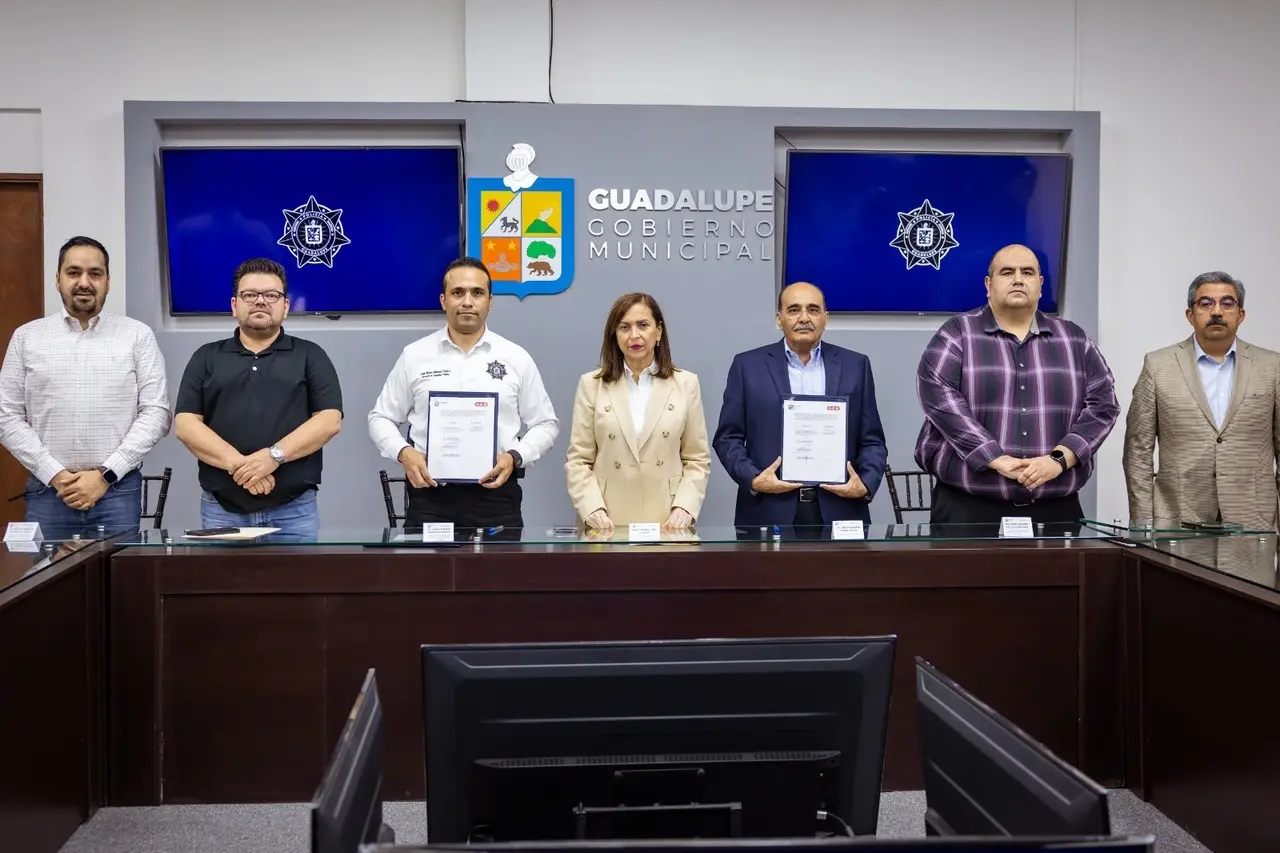 La Alcaldesa Cristina Díaz destacó la importancia de la colaboración con H-E-B y la participación activa de la comunidad en la seguridad de Guadalupe. Foto: Especial.