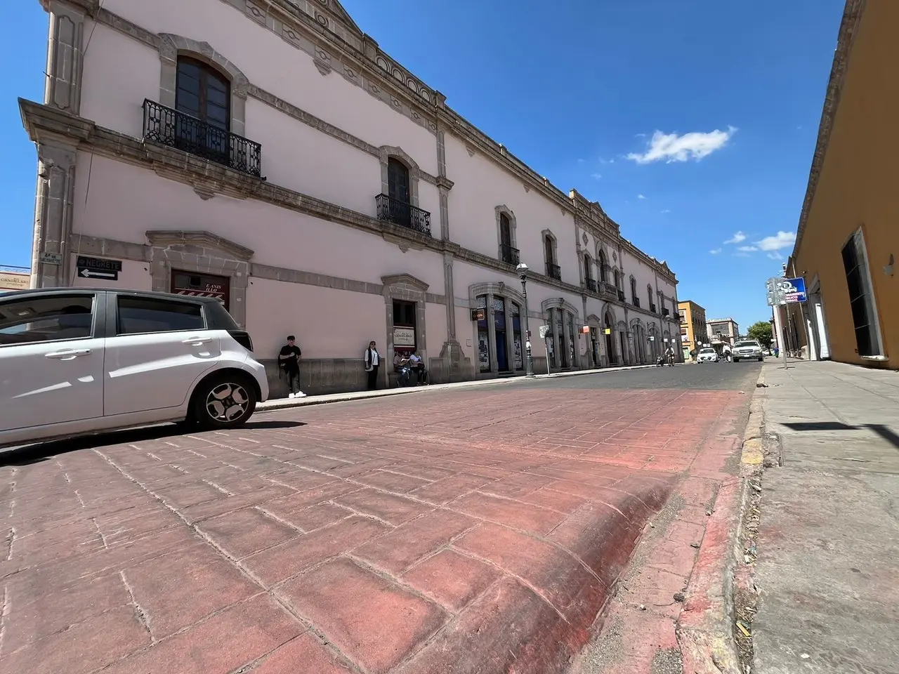 Comerciantes detectan excesivo número de personas viviendo en el Centro Histórico. Foto: Jesús Carrillo.