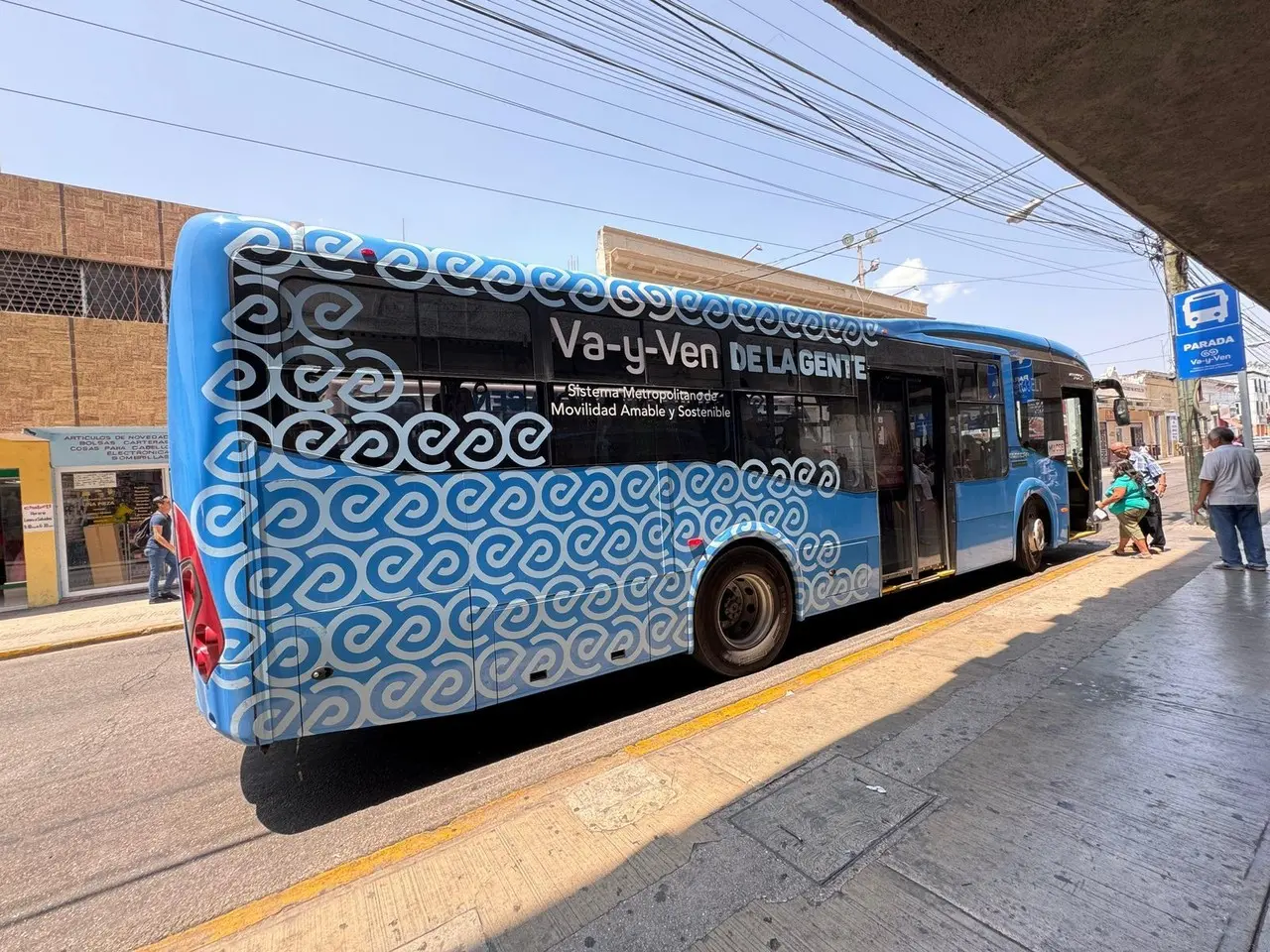 La titular del IIPEDEY destacó los avances en la promoción de la inclusión en el transporte público con la capacitación de choferes del Va y Ven.- Foto de Irving Gil