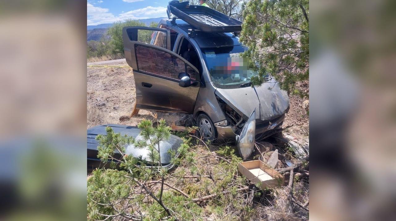 Una persona murió tras accidentarse en la carretera Santiago Papasquiaro -Tepehuanes. Foto: Especial.