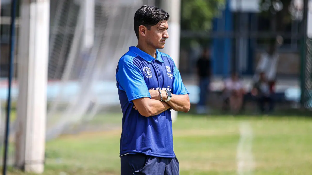 El futbolista yucateco tiene propuestas para dirigir a equipos como Alebrijes de Oaxaca Foto: Cortesía