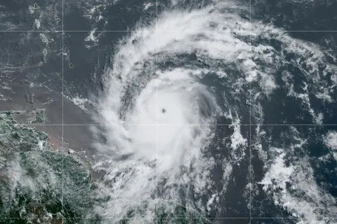 El huracán Beryl tocará tierra el jueves 4 de julio en el sur de México. Foto: El Economista.