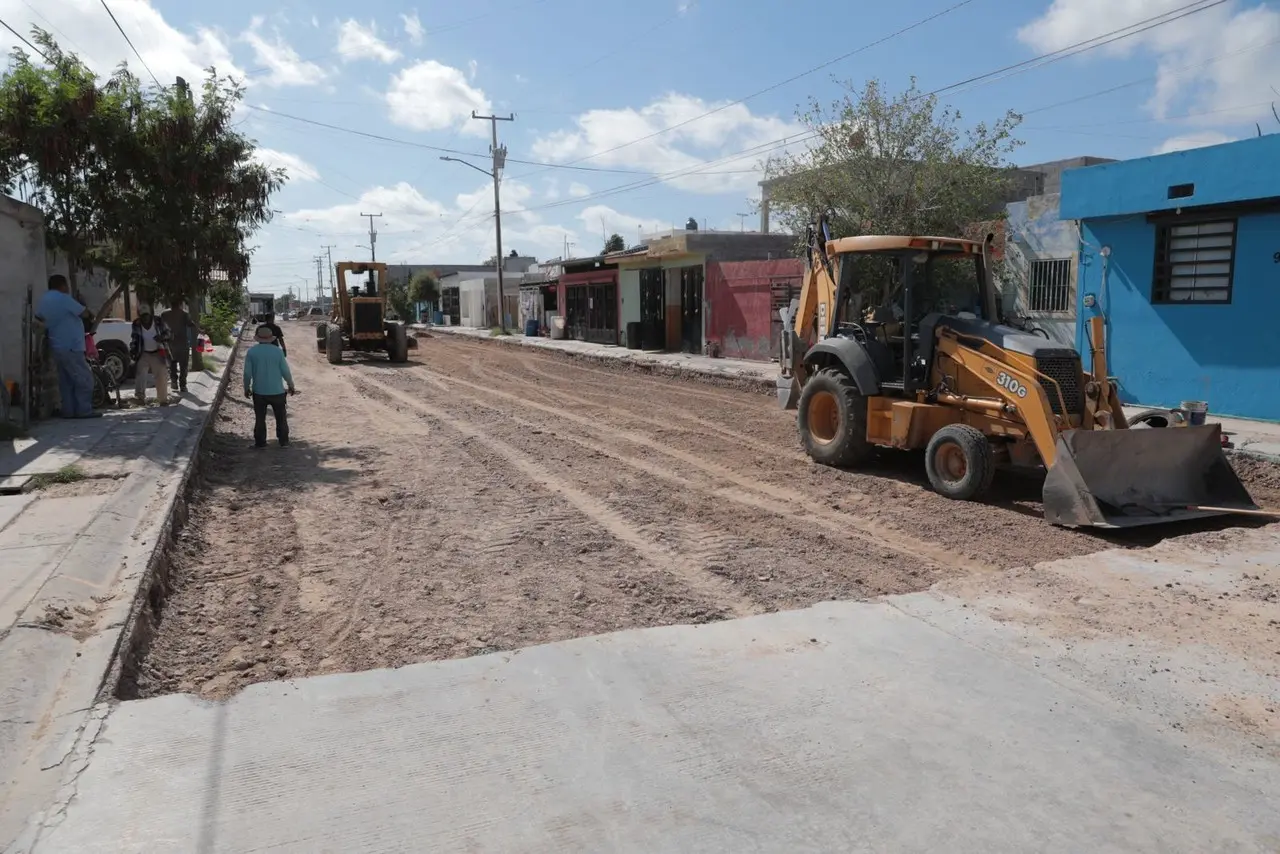 Rescatan calles en Villas de San Miguel