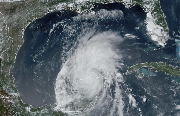 Se muestra al huracán Beryl en la península de Yucatán, México. (NOAA vía AP)