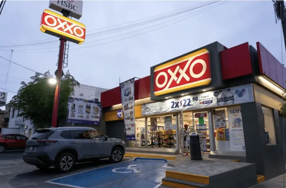 Tienda OXXO. Foto: JRomero04