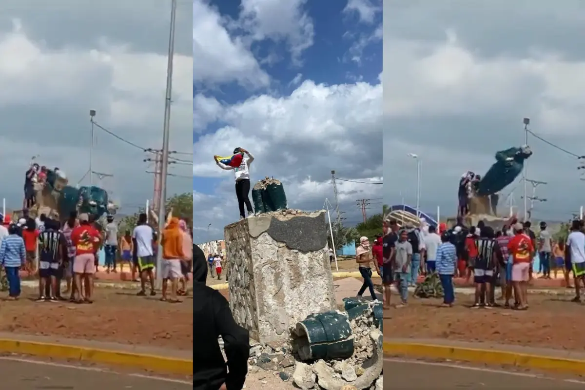 Manifestantes derribando estatua de Hugo Chávez en el Estado Falcón de Venezuela. Foto: Captura de pantalla