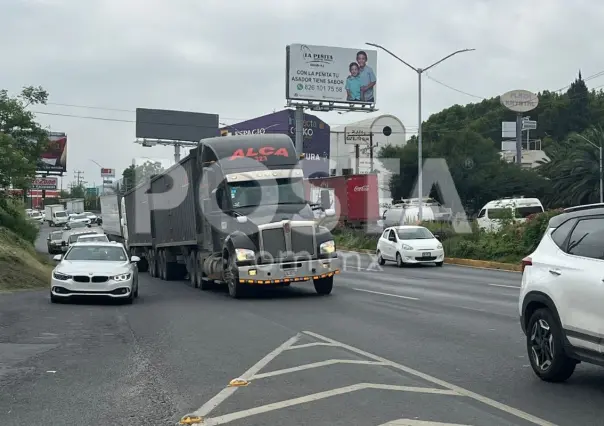 ¿Violan traileros reglamento al ingresar a la metrópoli?