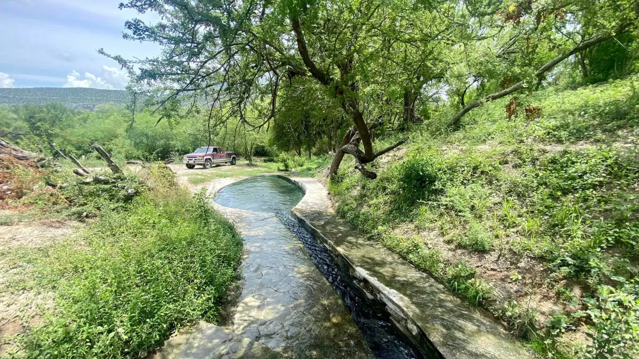 Aguas curativas en Candela / Foto: Yafet Ojeda Pérez