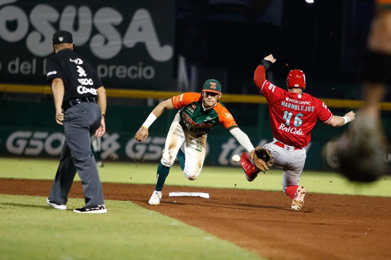 Los Diablos Rojos del México propinaron otra blanqueada a los Leones de Yucatán en el último juego de la temporada regular.- Foto cortesía