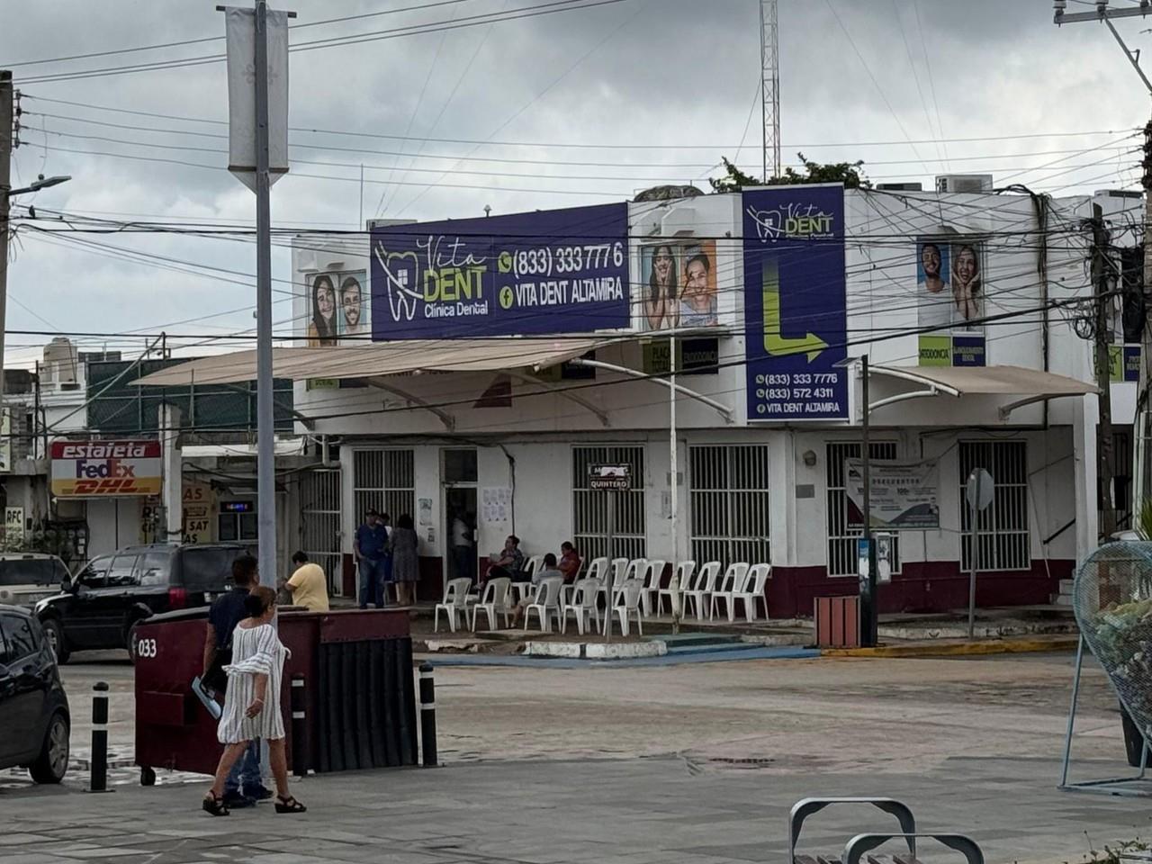 Una deuda de más de 19 mil pesos es la que tiene la Oficina Fiscal de Altamira, la cual fue exhibida por parte del presidente del Comité Municipal Campesino, José Enrique Reyes, por no pagar su renta. Foto: Axel Hassel