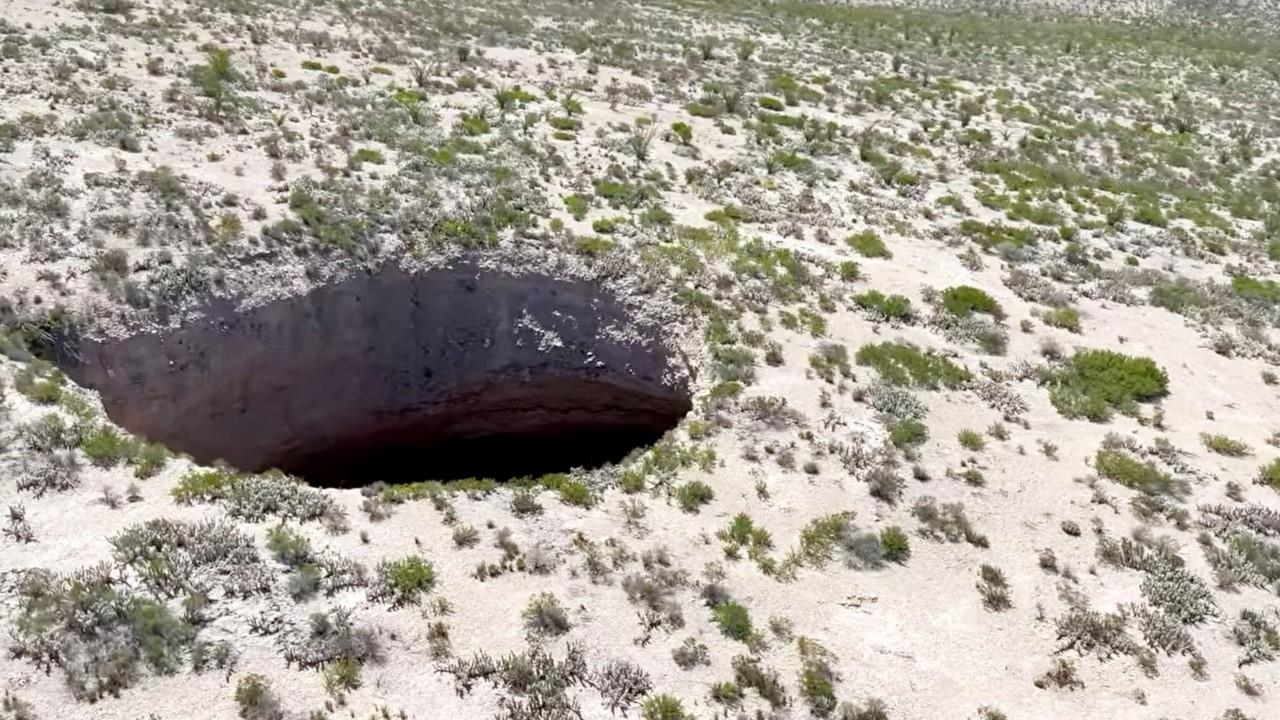 El capitán Erick Zepeda Michel compartió a través de su red social de Facebook imágenes de la famosa Zona del Silencio. Foto y Video: Facebook/ Erick Zepeda.