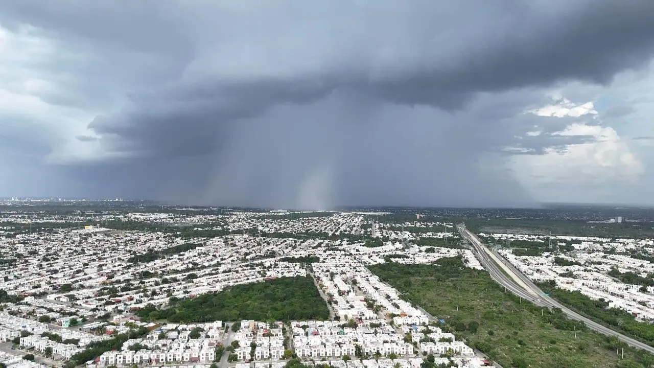 Ante los efectos de la onda tropical número 17 se pronostican tormentas significativas en gran parte de la región.- Foto de archivo