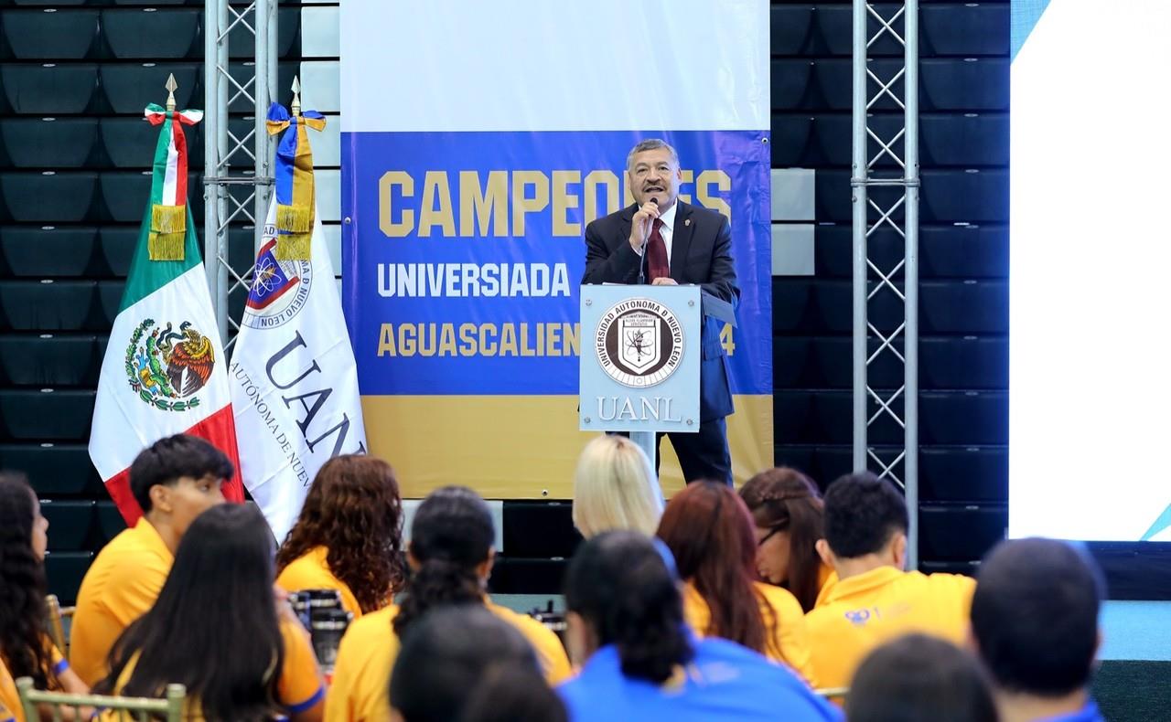 Santos Guzmán López, rector de la UANL. Foto:UANL