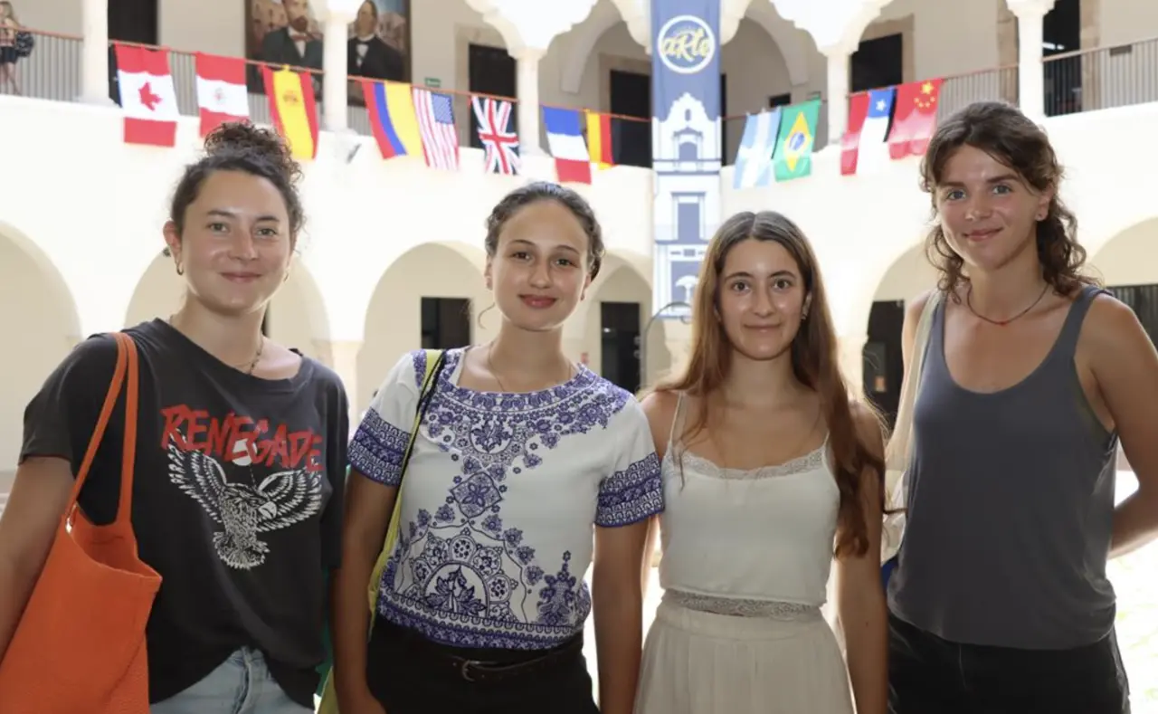 Estudiantes de otros nacionalidades y estados del país realizarán una estancia en Yucatán como parte de un programa académico para estudiar en las facultades de la Uady.- Foto de la Uady