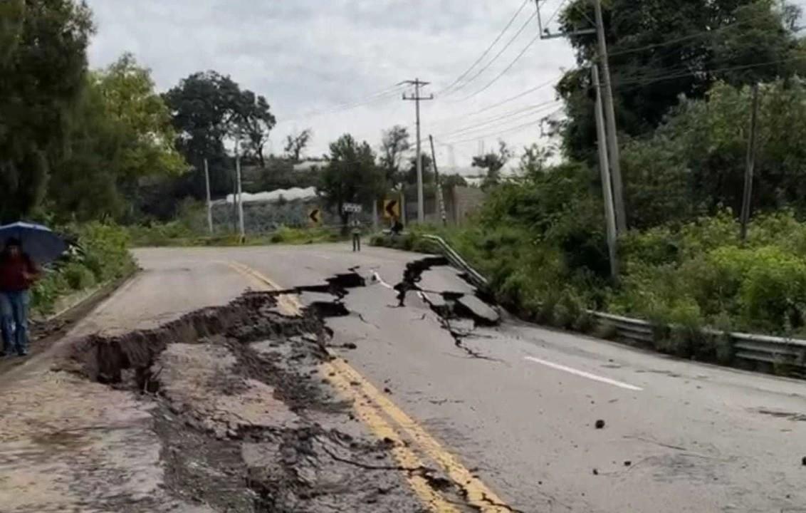 La carretera de Tenancingo no ha sido reparada en su totalidad. Imagen: Captura de pantalla.