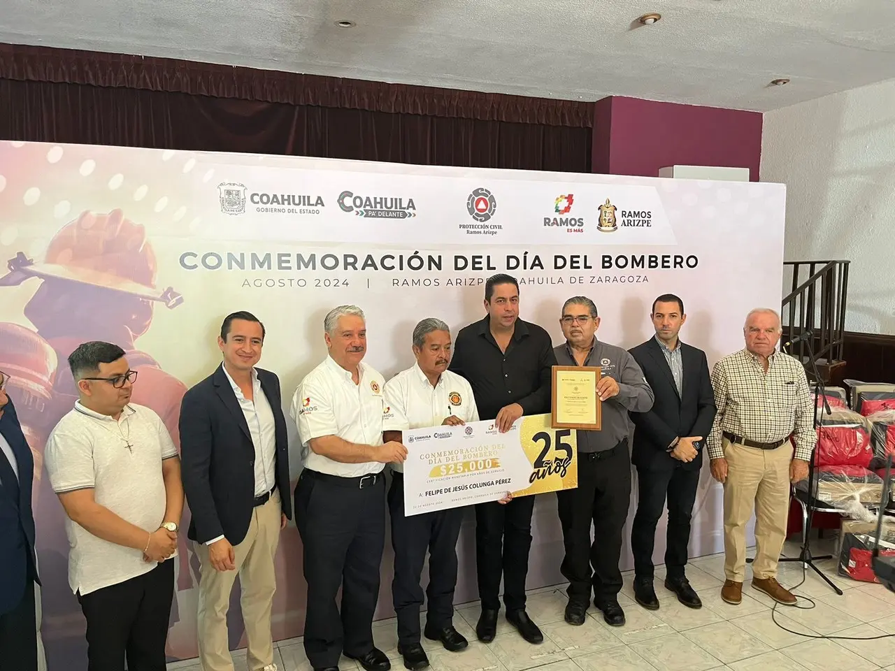 La ceremonia fue encabezada por el alcalde José María Morales. (Fotografía: Marco Juárez)