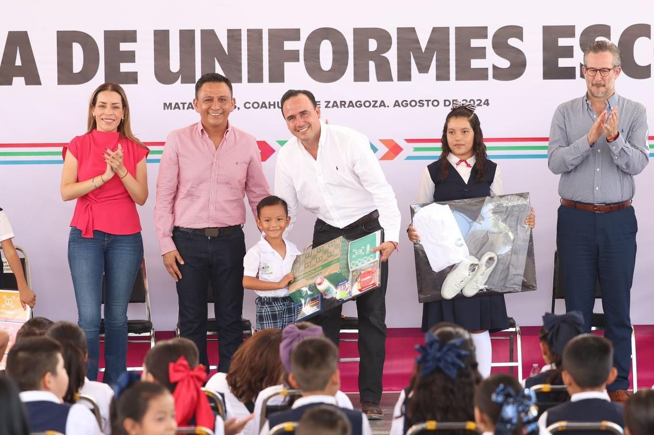 El gobernador en el arranque del programa. (Fotografía: Gobierno de Coahuila)