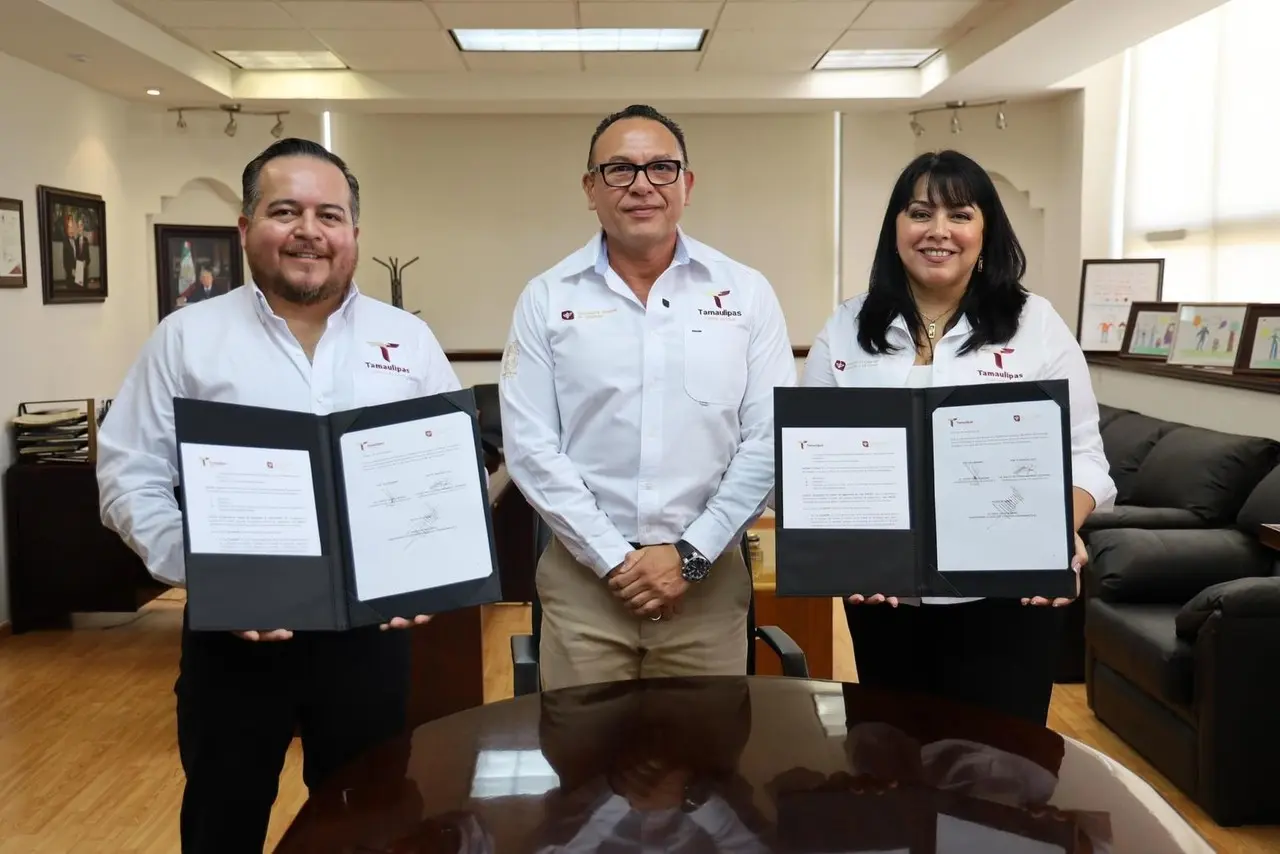 Firma de convenio CEAV y la Coordinación General del Registro Civil de Tamaulipas. Foto: Ignacio Aceves