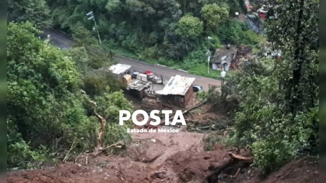 La víctima fue identificada como Olga Estevez, los vecinos intentaron rescatarla, pero no lo lograron. Foto: Fernando Cruz