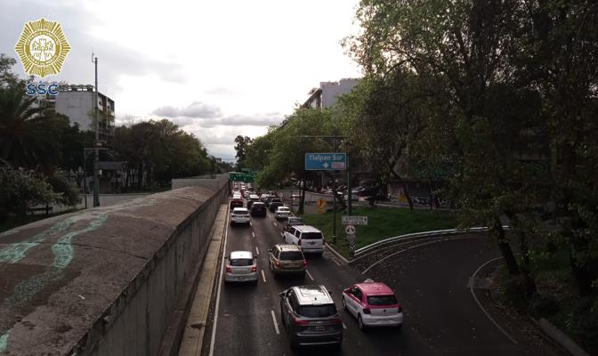 Circulación en Viaducto Rio de la Piedad. Foto: Archivo @OVIALCDMX