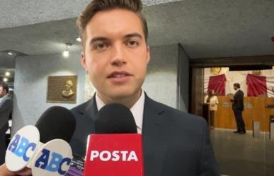 Propone Jesús Elizondo castigar espionaje y hackeo digital