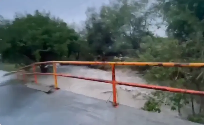 Lluvias de corta duración provoca inundaciones en varios municipios. Foto. Captura de Imagen