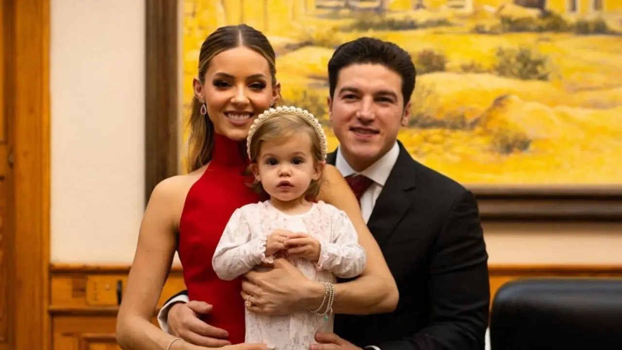 Samuel Garcia, Mariana Rodriguez y su hija, Mariel. Foto: @samuelgarcias en Instagram