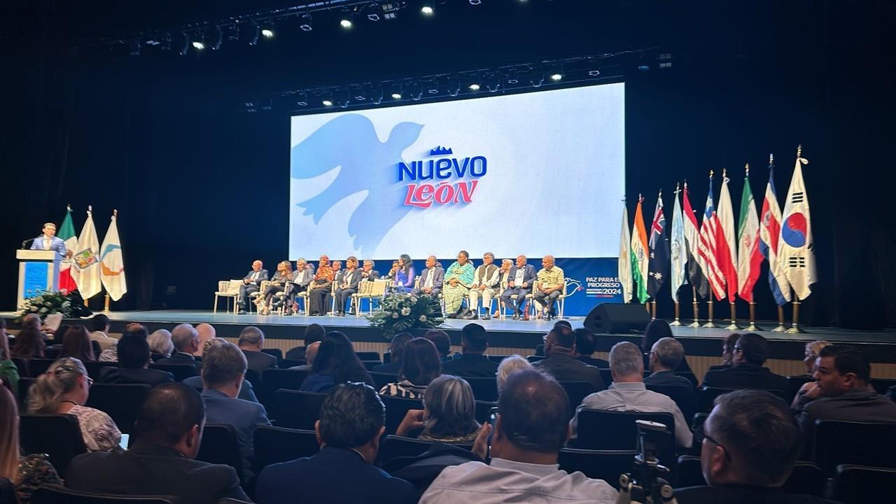 Inicia Cumbre Mundial de Premios Nobel por la Paz en Monterrey