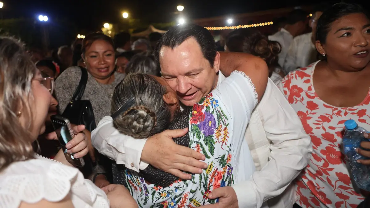 Díaz Mena refrendó su compromiso con la justicia social para las y los yucatecos Fotos: Cortesía