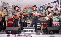 Grupo Relativo lleva su música a Pilos Bar Grupo Relativo lleva su música a Pilos Bar