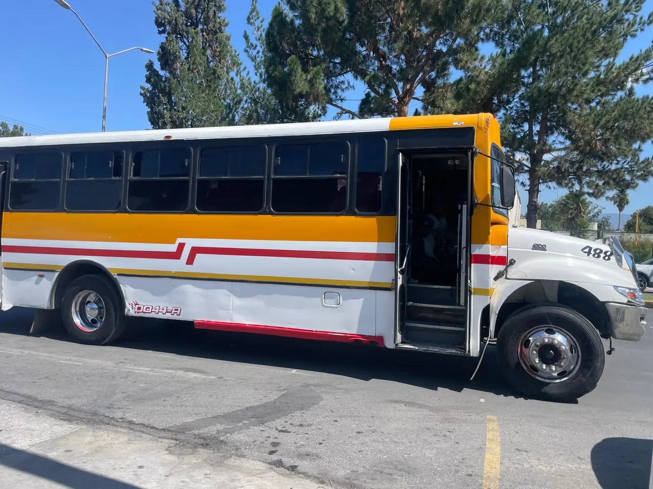 Cerca de 400 unidades  del transporte público operan todos los días en Saltillo. (Fotografía: Leslie Delgado)