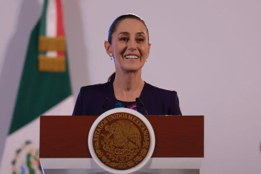 Anuncia Claudia Sheinbaum reformas para fortalecer a Pemex y la CFE