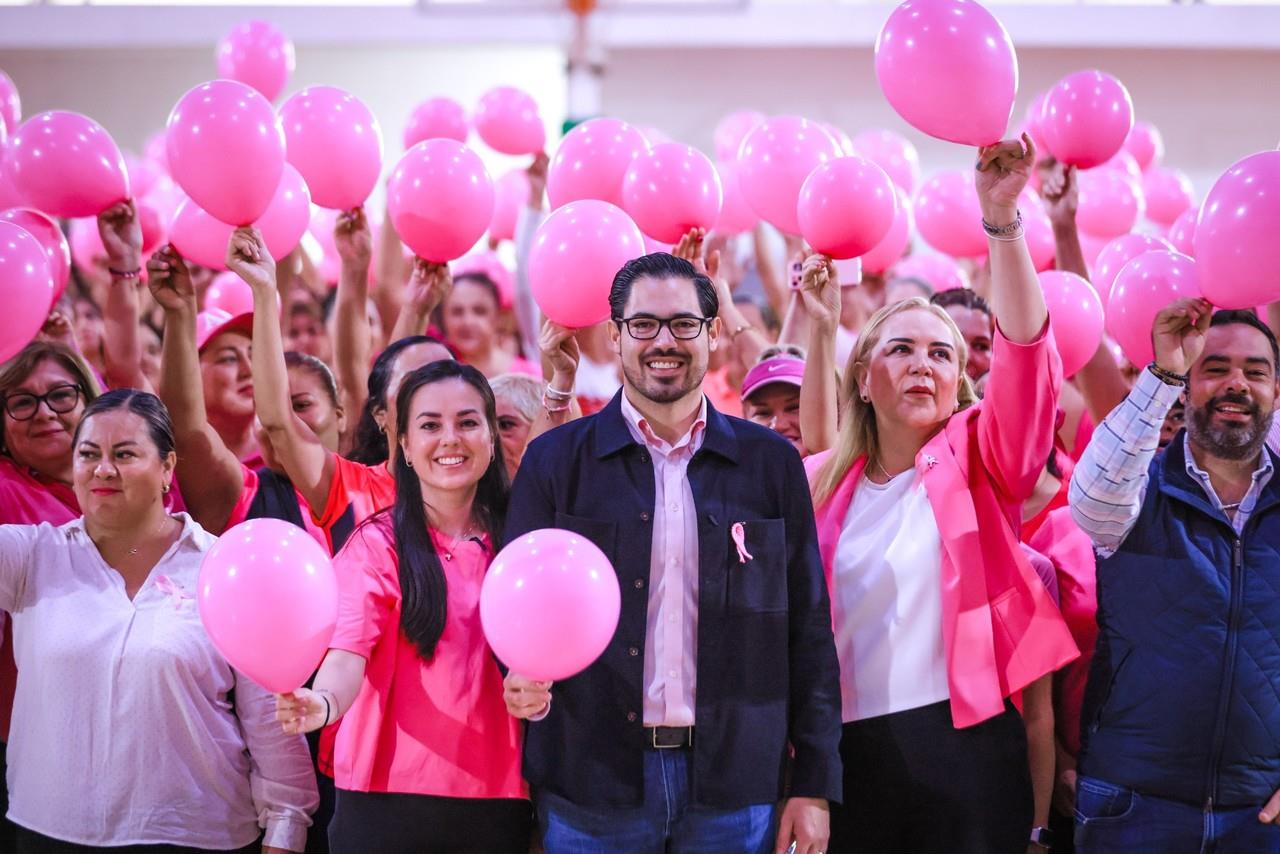 El alcalde de Santiago, David de la Peña Marroquín, junto a su esposa Olga Amalia Villalón Toba. Foto: Gobierno de Santiago