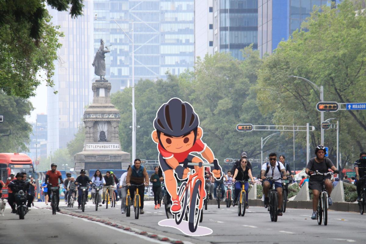 Ciclistas en Paseo de la Reforma.     Foto: @DeporteCDMX